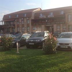 MOTEL ADIAL