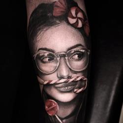 2nd Face Tattoo & Body Piericing