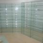 Mobilier din sticla