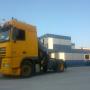 Camion cu macara