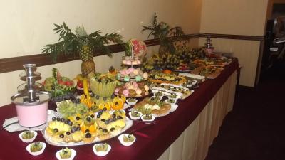bufet-fructe-nunta